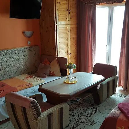 Bed and Breakfast Rozsa Panzio 3*