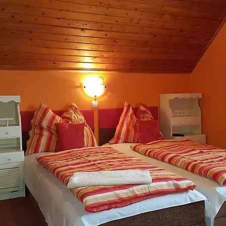 Bed and Breakfast Rozsa Panzio Balatonfüred